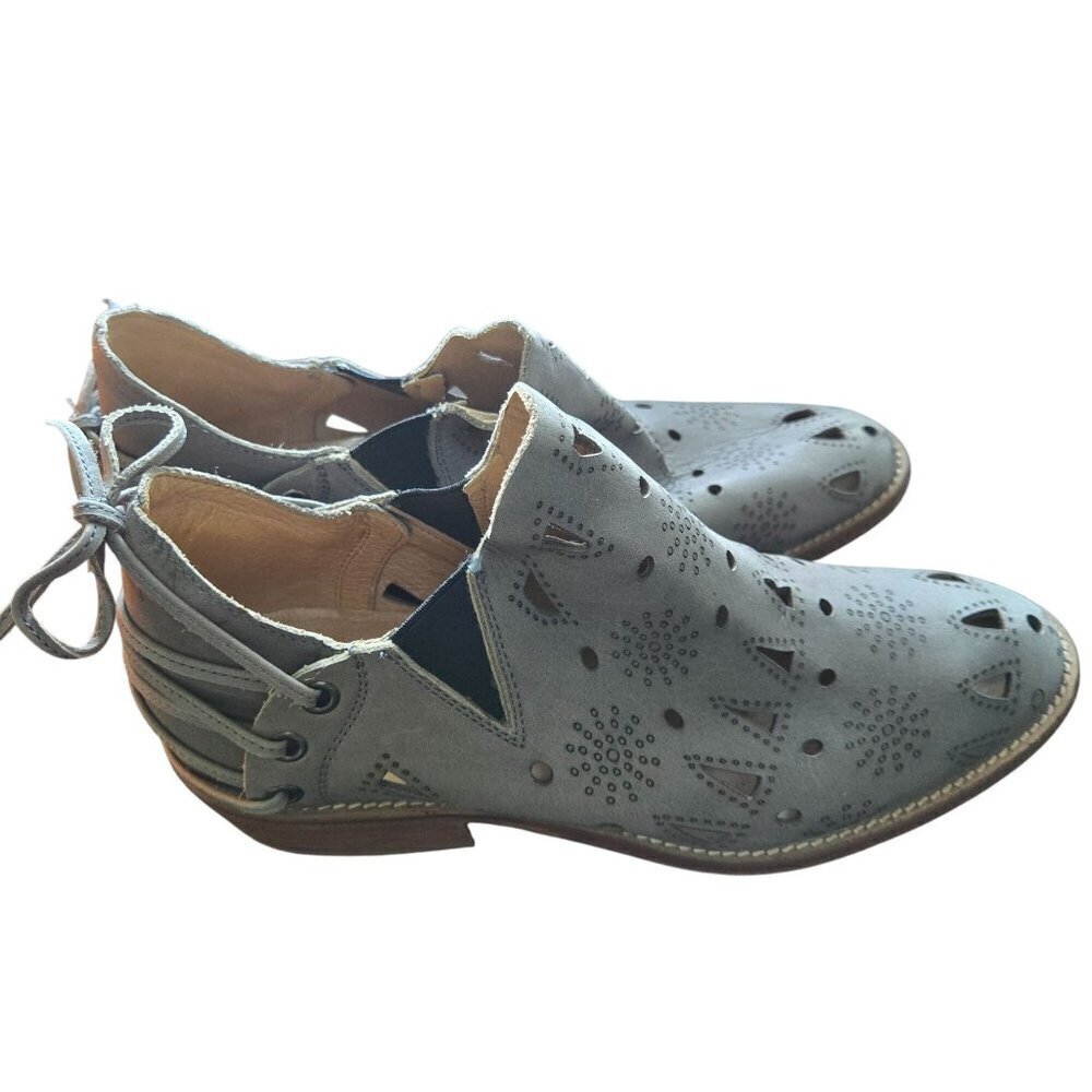 Anthropologie Musse & Cloud Anisse Laser Cut Leather Gray Ankle Boot Size 9